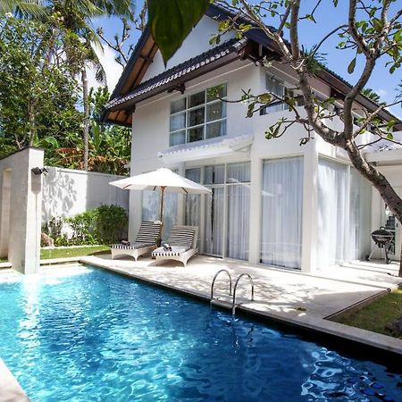 Villa Four On Drupadi Seminyak Exterior foto